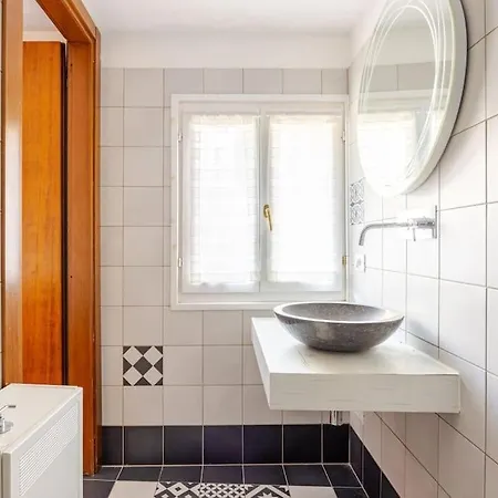 Luxury Attico - 5 Min Piazza Delle Erbe *